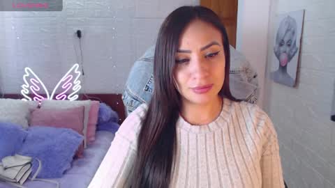 paulina online show from April 5, 5:32 pm