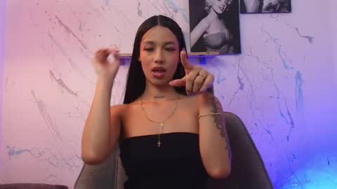 PAULINA  online show from May 19, 1:00 am