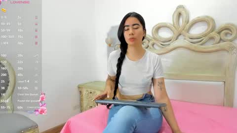 paulina lux online show from May 3, 7:42 pm