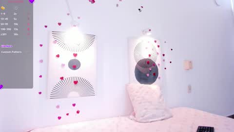 Snapshot of paulina_soul chatting on March 6, 5:20 pm paulina_soul online show from March 6, 5:20 pm