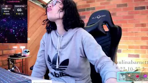 Paulina online show from October 22, 3:23 pm