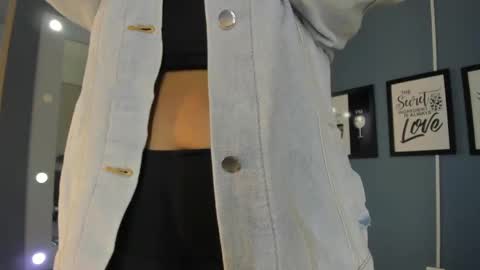 Snapshot of paulinaduarte_ chatting on April 21, 11:49 am Paulina online show from April 21, 11:49 am