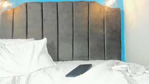 paulinasilver online show from May 11, 4:04 pm
