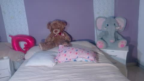 paulina online show from March 6, 5:53 pm