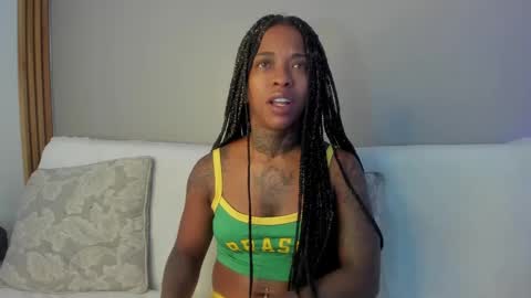 Pauline online show from September 26, 1:42 am