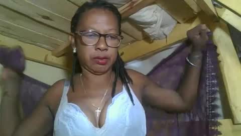 pauline online show from February 9, 8:29 am