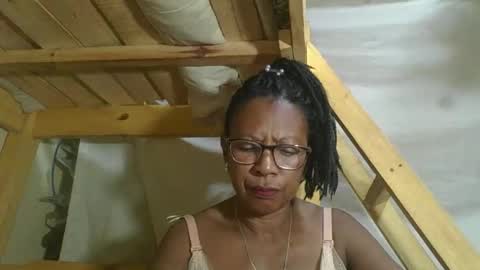 pauline online show from February 12, 6:41 am