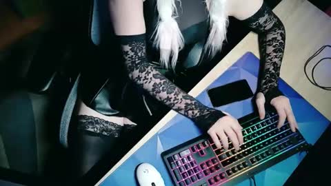 ensui online show from June 2, 9:50 pm