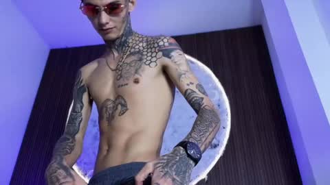 Paulo online show from May 14, 9:05 am