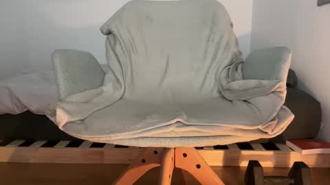 paulovitonii online show from April 9, 11:04 am