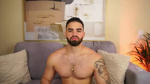 Snapshot of paulphoenix_ chatting on February 19, 7:10 pm Paul Phoenix online show from February 19, 7:10 pm