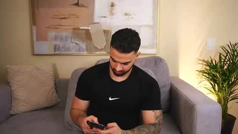 Snapshot of paulphoenix_ chatting on March 2, 9:10 pm Paul Phoenix online show from March 2, 9:10 pm