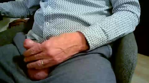 Paul online show from December 21, 6:37 pm