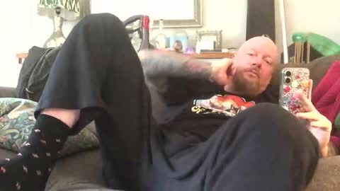 paulyb445 online show from October 2, 3:08 pm