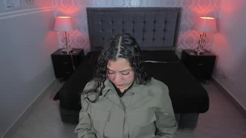 Paulys  online show from April 1, 11:44 am