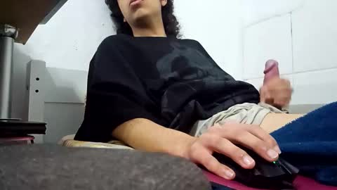 paumedio_tropa online show from October 10, 3:38 am