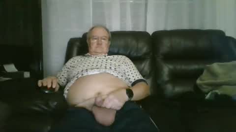 pawelek online show from February 11, 7:46 am