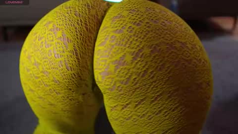 Snapshot of pawg_official chatting on October 24, 9:55 pm pawg_official online show from October 24, 9:55 pm