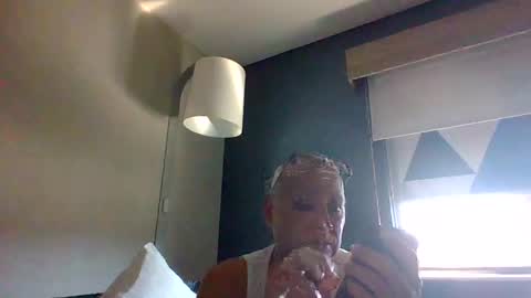 pawgkiller online show from October 29, 9:05 pm