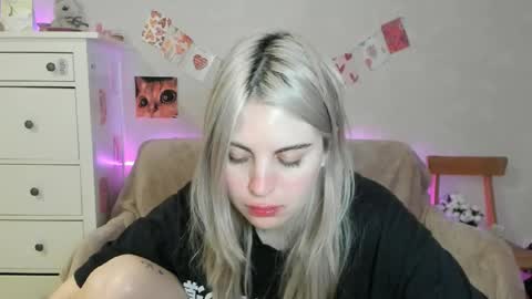 Allisses online show from May 9, 5:56 am