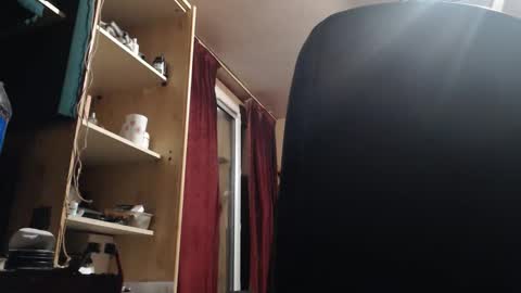pc8474408 online show from April 23, 7:52 am