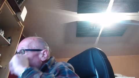 pc8474408 online show from April 26, 1:53 pm
