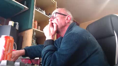 pc8474408 online show from May 11, 1:11 am