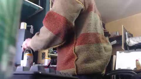 pc8474408 online show from May 16, 4:50 pm