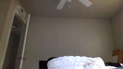 Snapshot of pcaring86 chatting on March 20, 11:37 am pcaring86 online show from March 20, 11:37 am