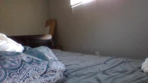 Snapshot of pcaring86 chatting on March 29, 11:21 am pcaring86 online show from March 29, 11:21 am