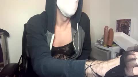 Snapshot of pcola8434 chatting on October 13, 11:43 am pcola8434 online show from October 13, 11:43 am