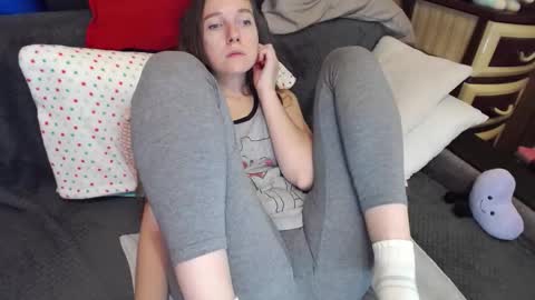 FOUNTAIN SQUIRT online show from October 1, 5:46 am