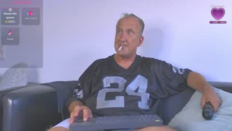 Snapshot of peacetous chatting on June 29, 7:36 pm Marc online show from June 29, 7:36 pm