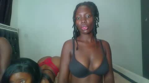 peach_ebonny online show from April 16, 9:50 pm