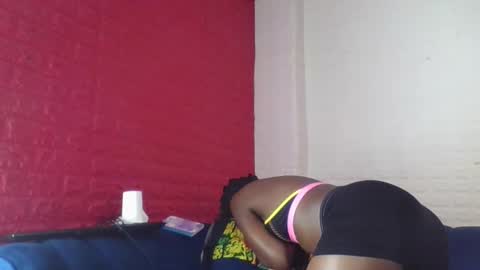 peach_melbah online show from May 14, 10:16 pm