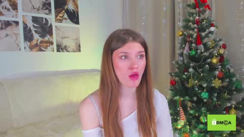 Snapshot of peach_mila chatting on January 7, 6:03 pm your love online show from January 7, 6:03 pm