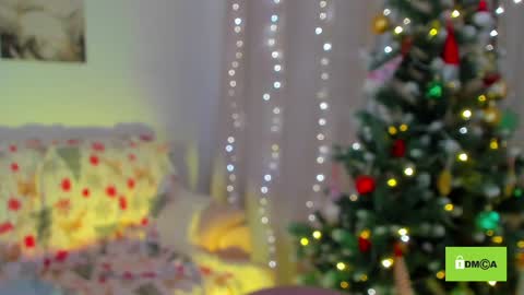Snapshot of peach_mila chatting on January 18, 7:15 pm your love online show from January 18, 7:15 pm