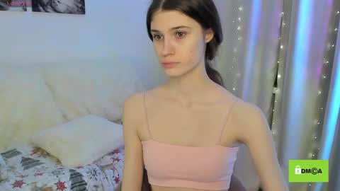Snapshot of peach_mila chatting on January 26, 12:26 am your love online show from January 26, 12:26 am