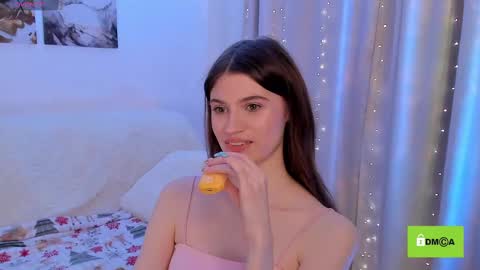 Snapshot of peach_mila chatting on January 26, 5:44 pm your love online show from January 26, 5:44 pm