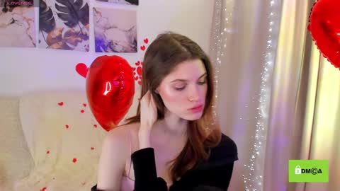 Snapshot of peach_mila chatting on February 14, 6:29 pm your love online show from February 14, 6:29 pm
