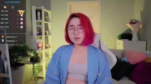 Snapshot of peach_shy chatting on September 25, 7:12 am Lilian online show from September 25, 7:12 am