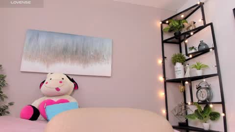 Briana online show from March 31, 12:38 pm