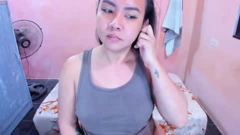 Snapshot of peachperfect_ chatting on April 4, 9:01 pm I dont demand tokens for as long as youre not requesting anything but that doesnt mean I dont need tokens.. I dont do free online show from April 4, 9:01 pm