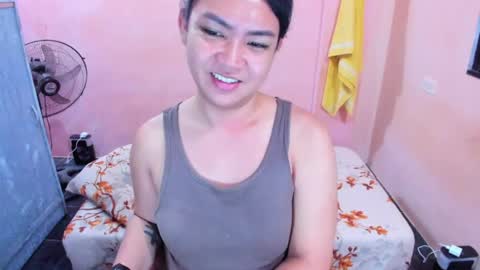 Snapshot of peachperfect_ chatting on April 18, 8:20 pm I dont demand tokens for as long as youre not requesting anything but that doesnt mean I dont need tokens.. I dont do free online show from April 18, 8:20 pm
