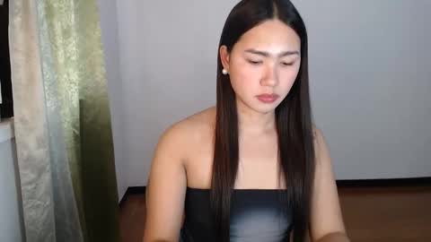 Snapshot of peachy_candy chatting on March 3, 5:13 am Candy online show from March 3, 5:13 am