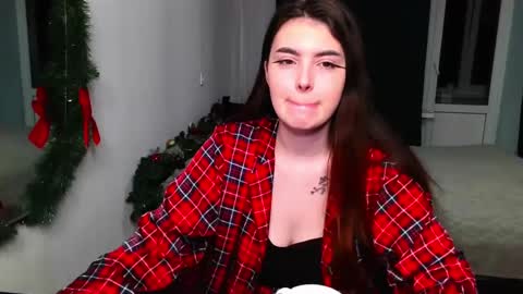 Snapshot of peachybabe__ chatting on December 6, 11:14 pm Peachy online show from December 6, 11:14 pm