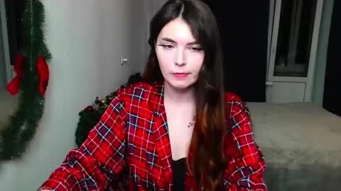 Snapshot of peachybabe__ chatting on December 7, 6:04 pm Peachy online show from December 7, 6:04 pm