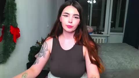 Snapshot of peachybabe__ chatting on December 8, 9:19 pm Peachy online show from December 8, 9:19 pm