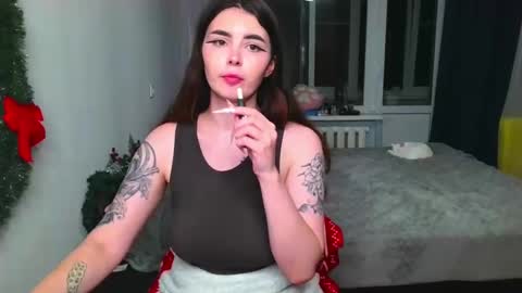 Snapshot of peachybabe__ chatting on December 9, 3:29 am Peachy online show from December 9, 3:29 am