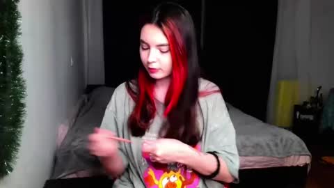 Snapshot of peachybabe__ chatting on December 22, 7:52 pm Peachy online show from December 22, 7:52 pm